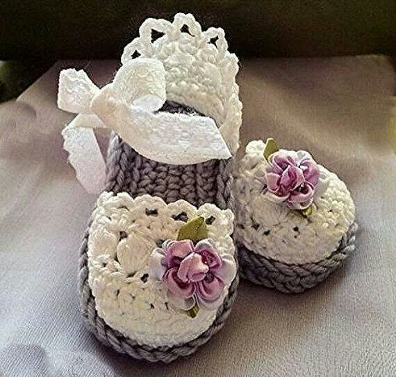 Amazing-Well-Designed-Crochet-Sandals-For-Kids-2015-8