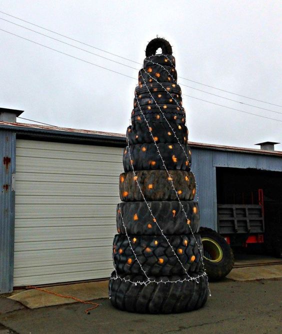 reutilizar pneus para decoração de natal